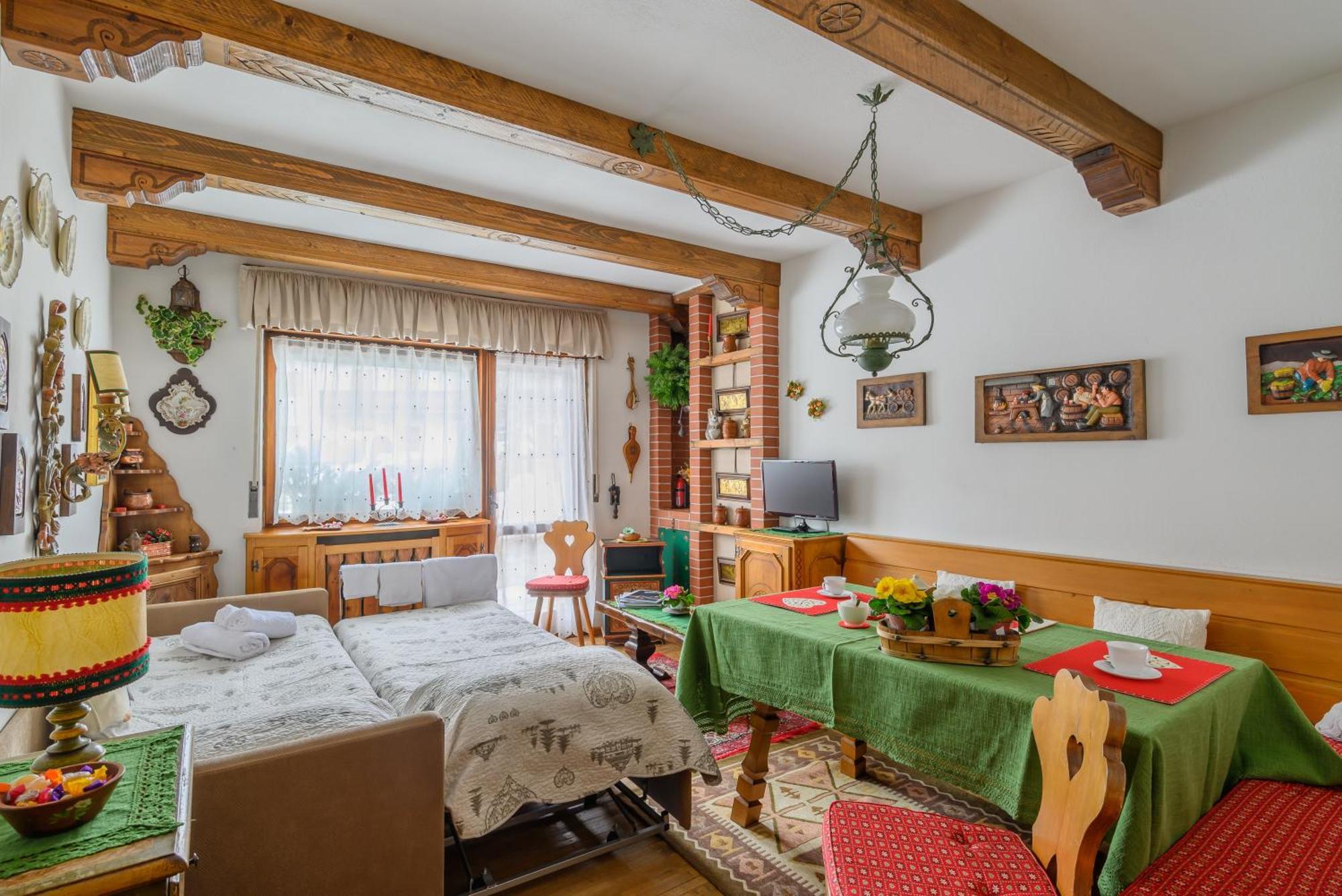 Apartamento Ca' Dello Scoiattolo Cortina dʼAmpezzo Exterior foto