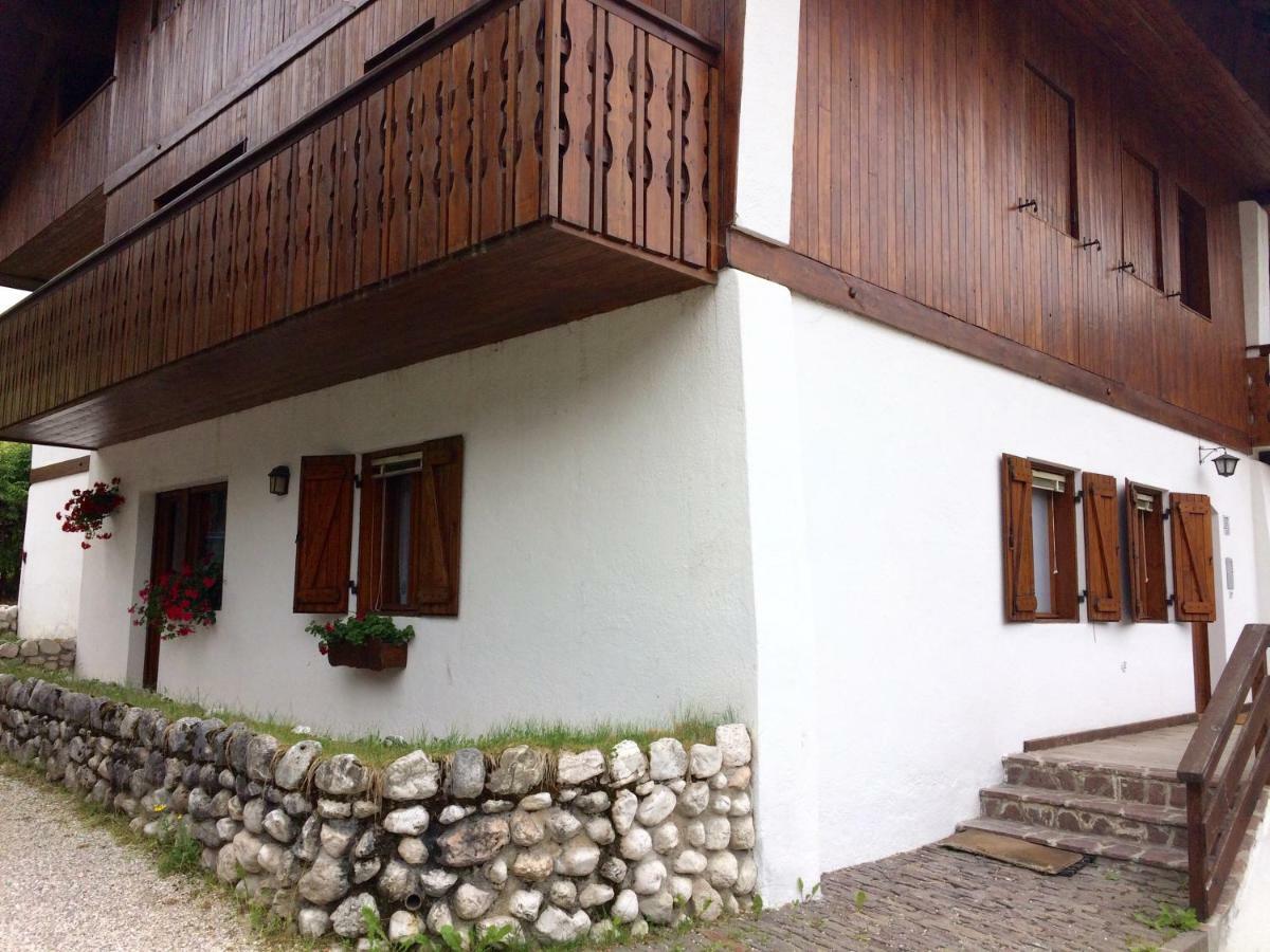 Apartamento Ca' Dello Scoiattolo Cortina dʼAmpezzo Exterior foto